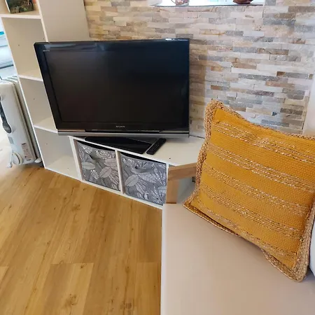 Confort En Front De Avec Acces Direct 아파트 *